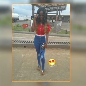 Meet your Posher, Vanessa